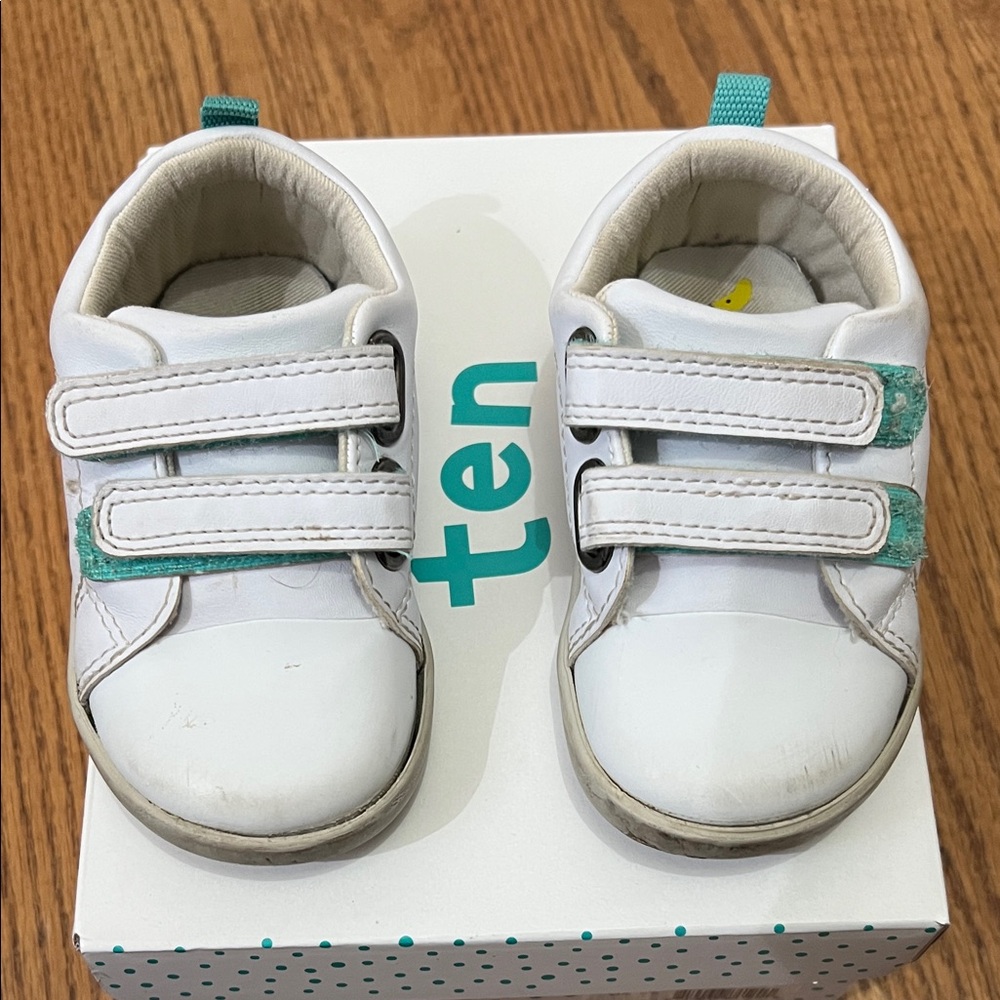 Ten Little White Sneakers